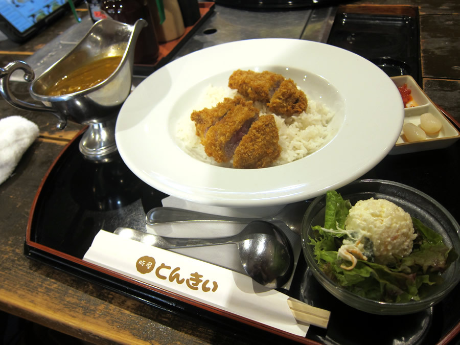 肉だけでなく骨まで美味しく！ とんきぃのとんこつらーめん