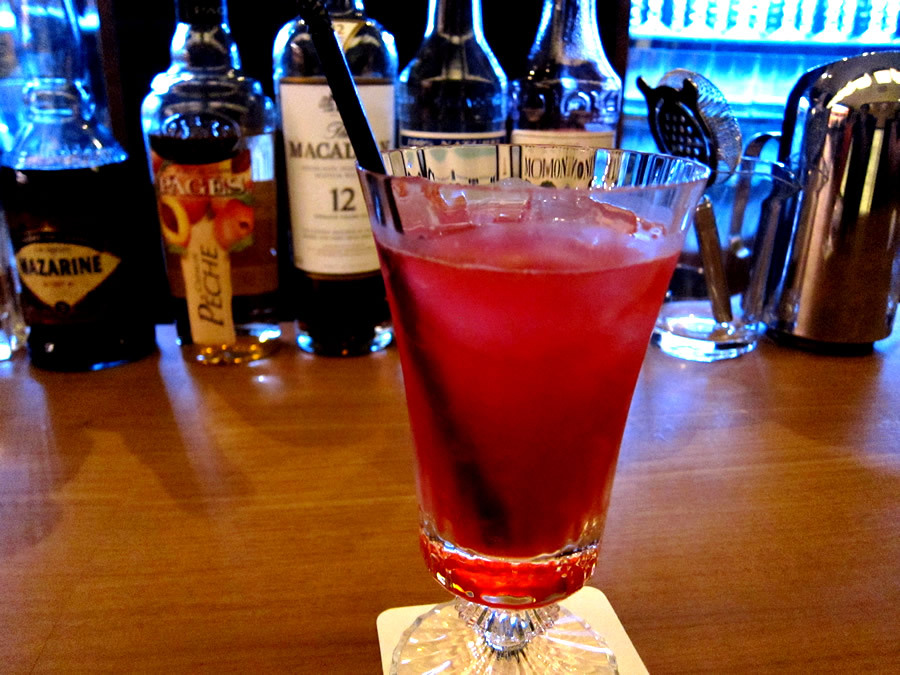 会員制 Bar 楽園