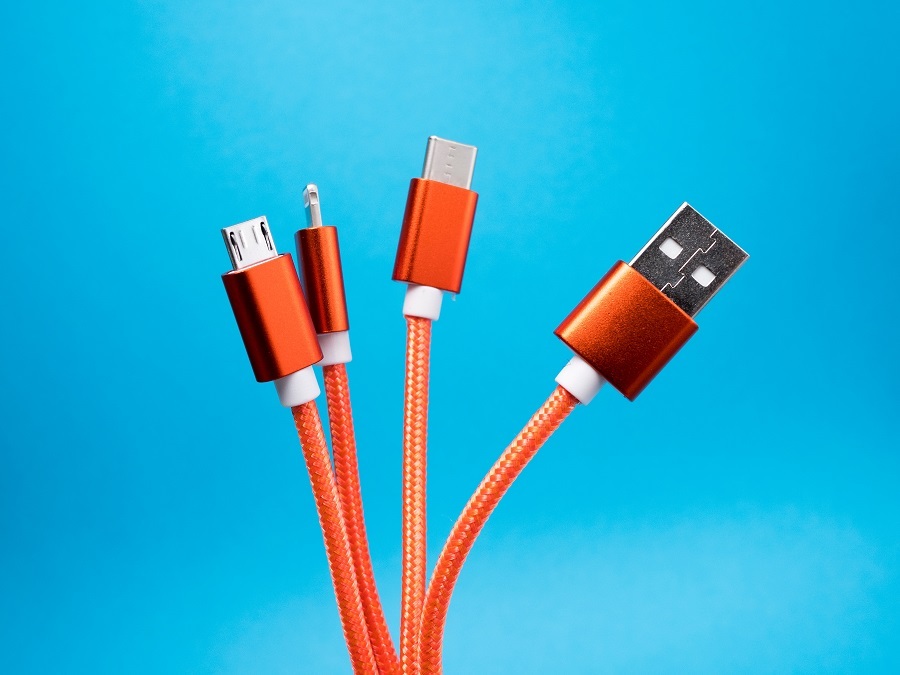 USBから充電できる電池 単３形/単４形電池