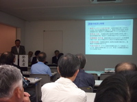 袋井市議会議会報告会。