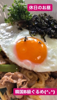 話題の韓国映画より　2種類の麺を合わせたＢ級グルメ「チャパグリ」