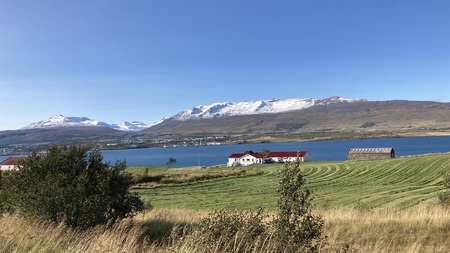 レンタカーで巡るアイスランド一周３１００kmの旅行記その１１　人生初！天然地熱温泉の川に入る！