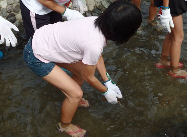 楽しい・美味しい遠足!「浜名湖の魚つかみ体験」