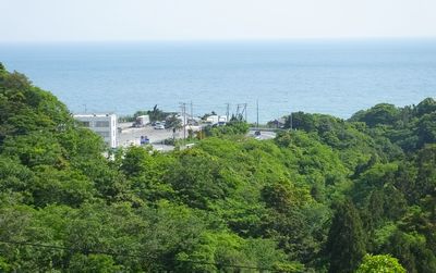 潮見坂上の石碑群