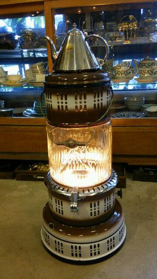 石油ストーブ色々。