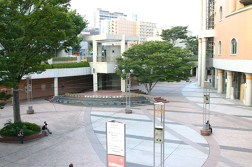 出演者紹介　stage4　　サンクンプラザ（アクトホール前）