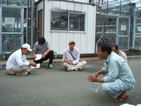 農業試験場を視察